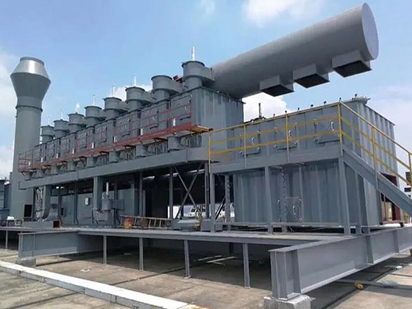 ���I�U���O���𲩭h���S��