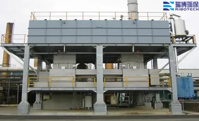 �h���͏U��̎���O���ָُ��